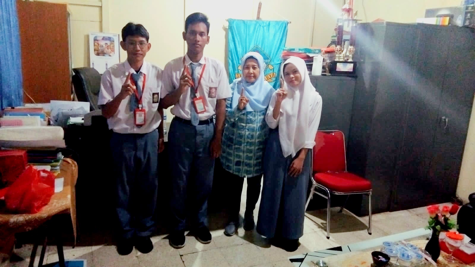 Kepala SMK BINA KARYA, Hj. Sri Partini Dukung Atletnya Bertanding KEMENPORA RI Luncurkan Program SITENOR TAEKWONDO SMK BINA KARYA