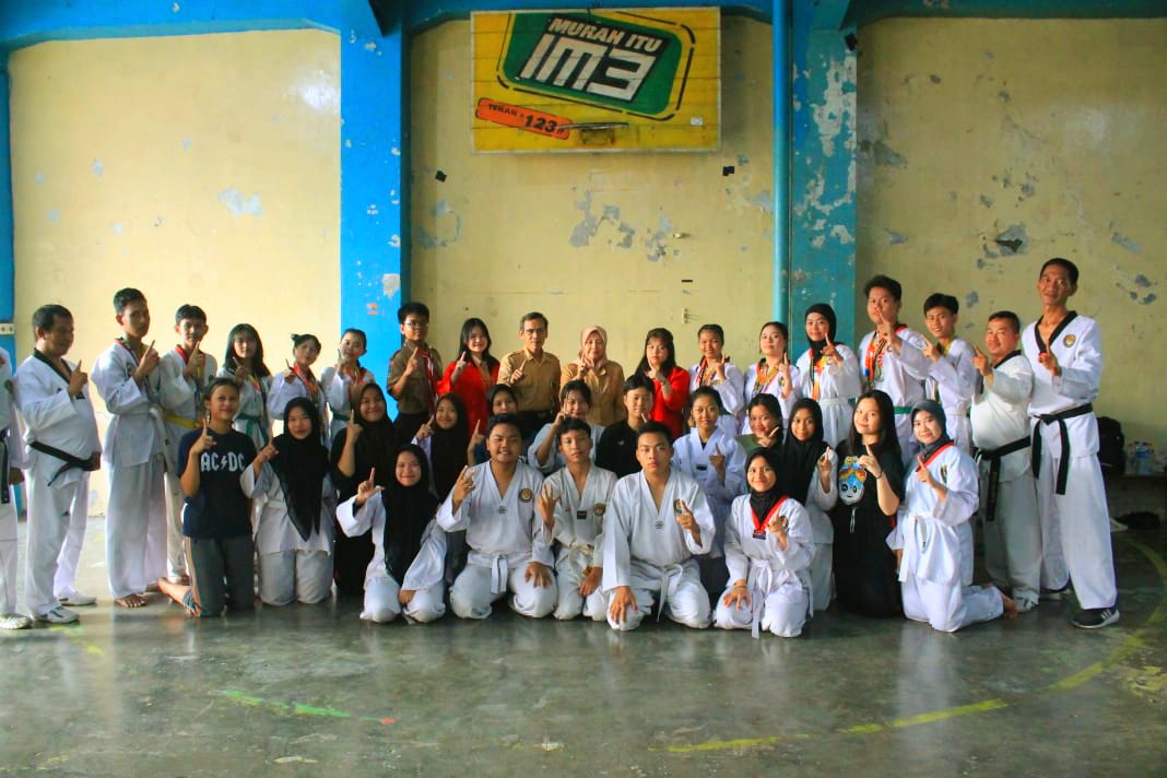 Lima Atlet Taekwondo DYNASTI SMK BINA KARYA Siap Berlaga Di Kejurnas Taekwondo BHAYANGKARA PRESISI 2 KEMENPORA RI Luncurkan Program SITENOR TAEKWONDO SMK BINA KARYA